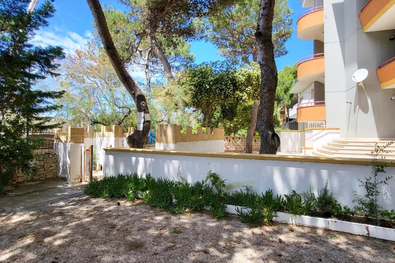 Luxury Suites & Apartment Con Accesso Alla Spiaggia E Parcheggio Privato - Vista Mare Lido Conchiglia Exterior foto