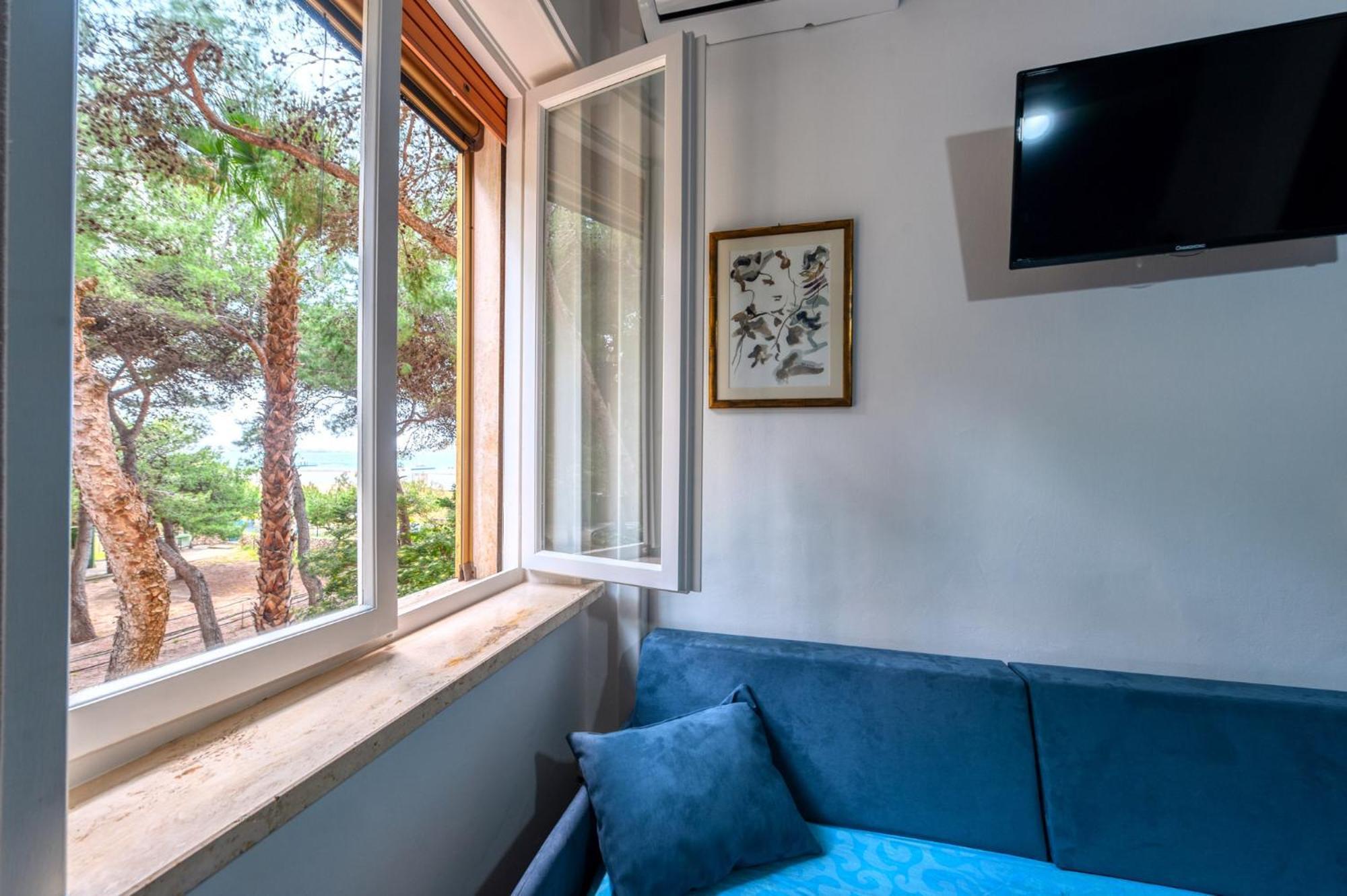 Luxury Suites & Apartment Con Accesso Alla Spiaggia E Parcheggio Privato - Vista Mare Lido Conchiglia Quarto foto