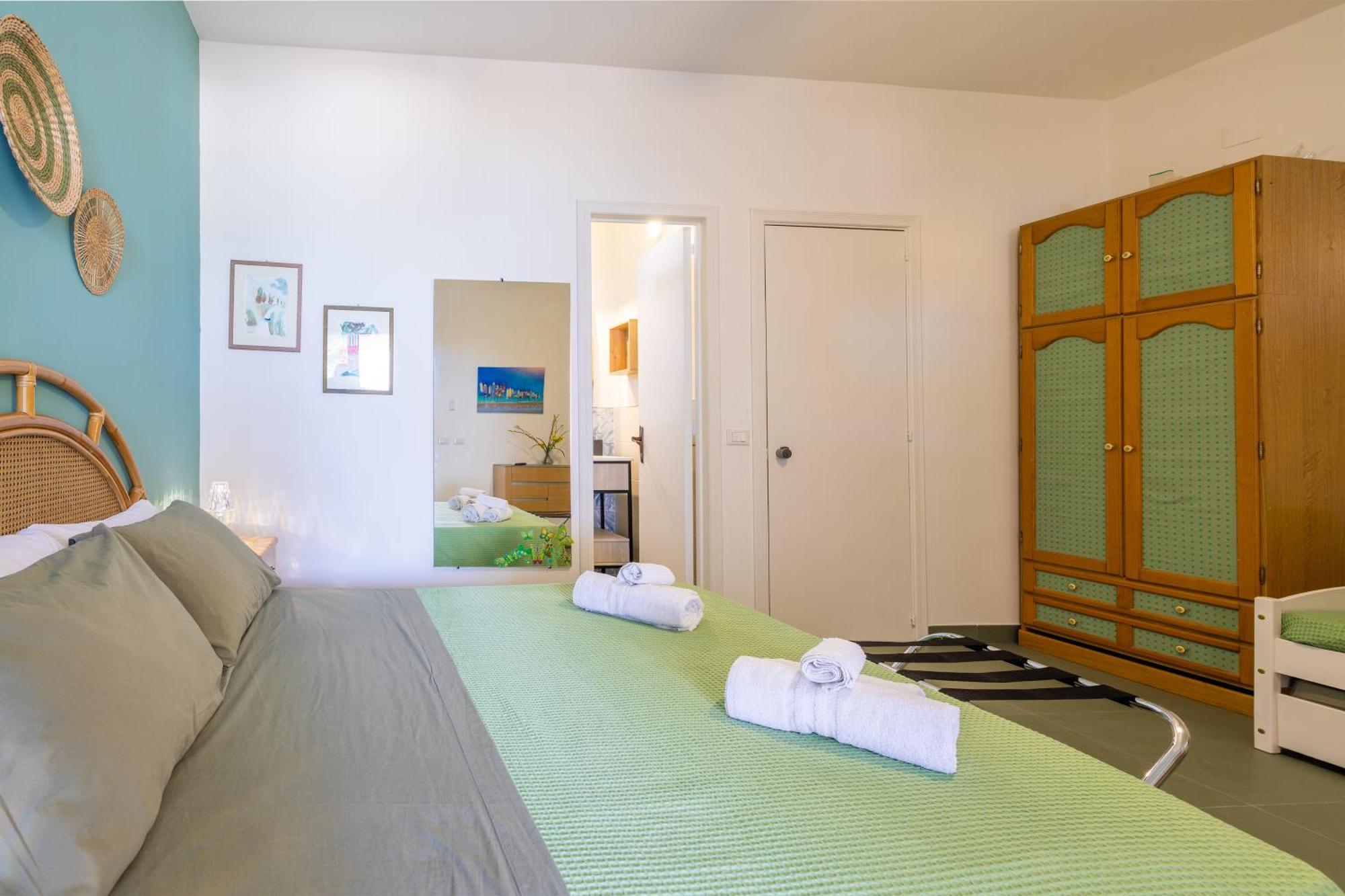 Luxury Suites & Apartment Con Accesso Alla Spiaggia E Parcheggio Privato - Vista Mare Lido Conchiglia Quarto foto