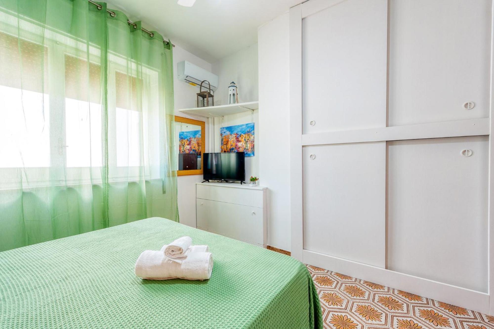 Luxury Suites & Apartment Con Accesso Alla Spiaggia E Parcheggio Privato - Vista Mare Lido Conchiglia Quarto foto